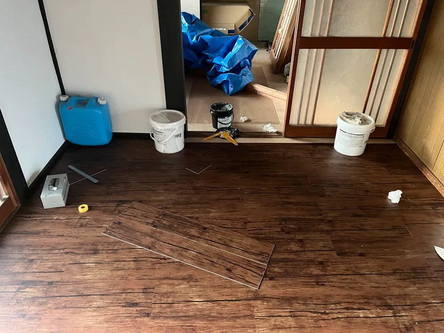 フロアタイル フロアタイル